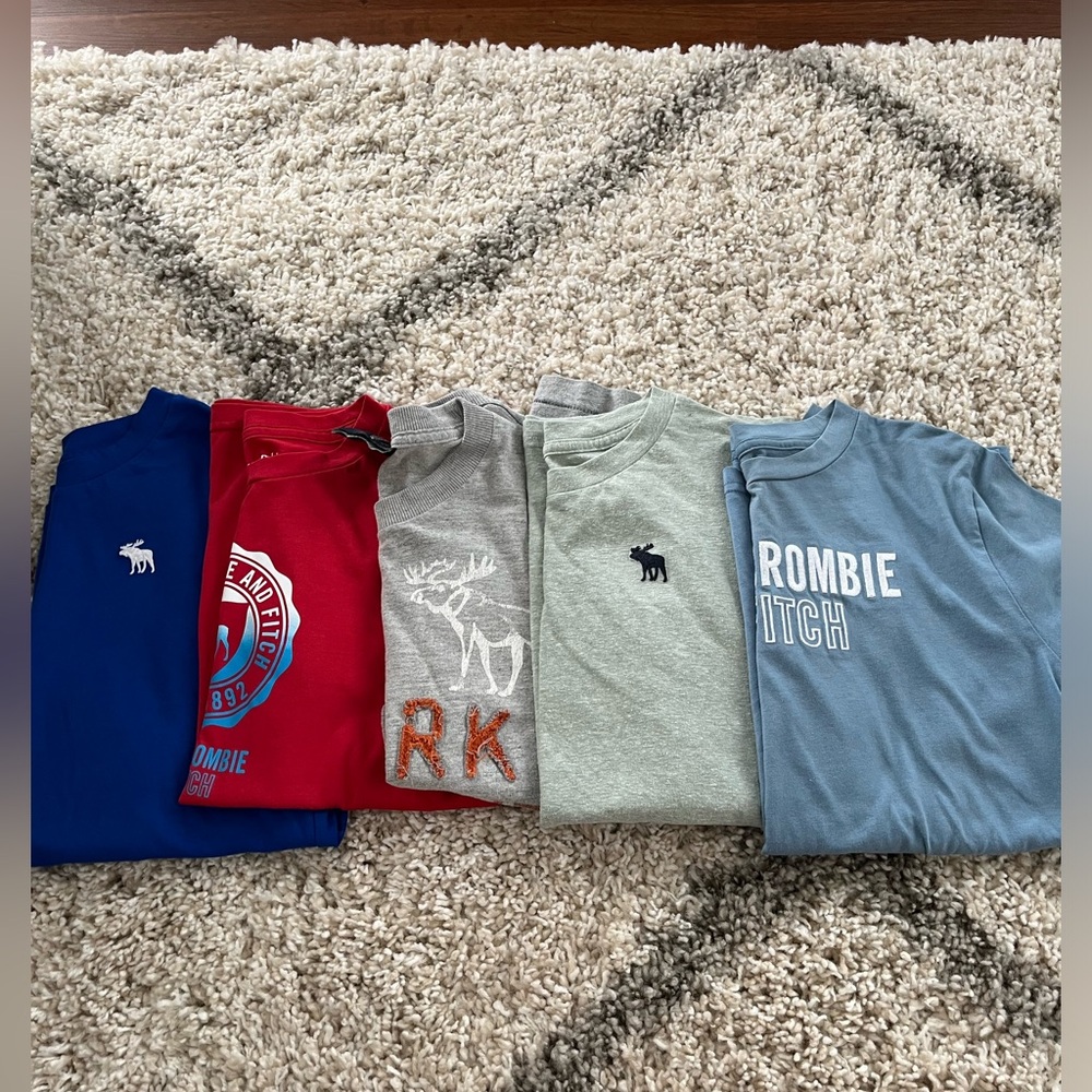 Abercrombie - bundle 5 short sleeve tees - boys size 13/14